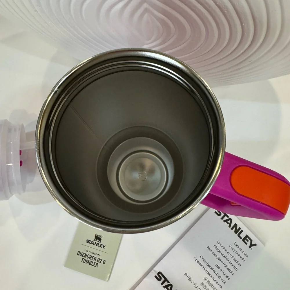 Color Sold Out! Stanley Vivid Violet Quencher H2.0 40oz Tumbler with Handle NWT - Picture 9 of 15